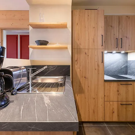 Apartmán 3 Pieces Avec Balcon, Wifi Et Cuisine Equipee - - Fr-1-314-112